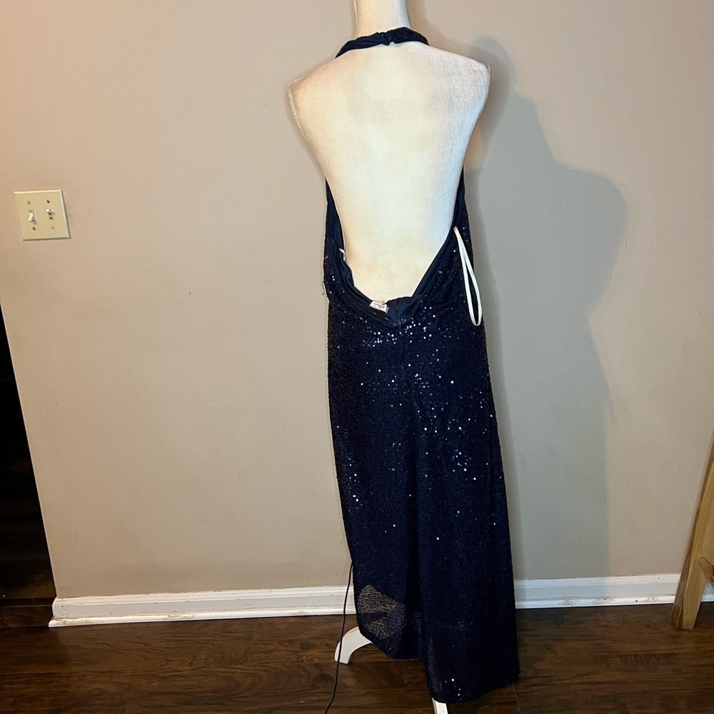 💃🏻BCBGeneration Blue Sequin Asymmetrical Halter Dress - Picture 4 of 6
